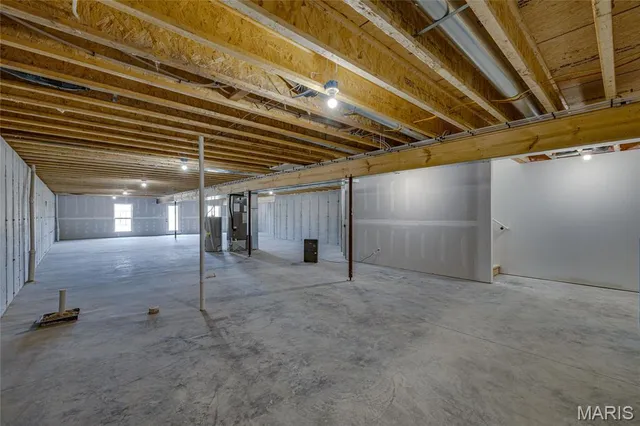 $550,000 | 3555 Weatherby Lane, Farmington, MO 63640