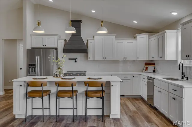 $550,000 | 3555 Weatherby Lane, Farmington, MO 63640