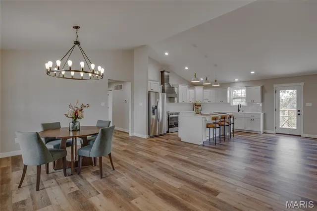 $550,000 | 3555 Weatherby Lane, Farmington, MO 63640