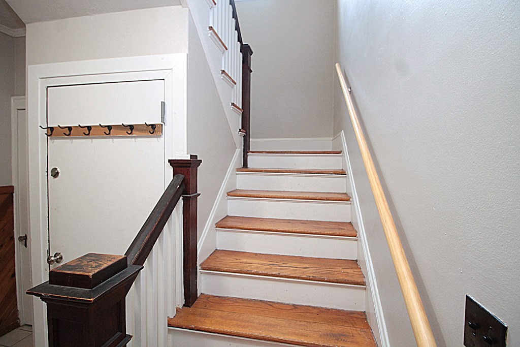 1644 Allen Street Springfield, MA 01118 - Photo 26 of 27 a view of entryway