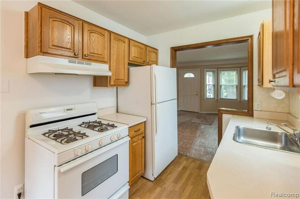 3547 Harding Street Dearborn, MI 48124 - Photo 6 of 14