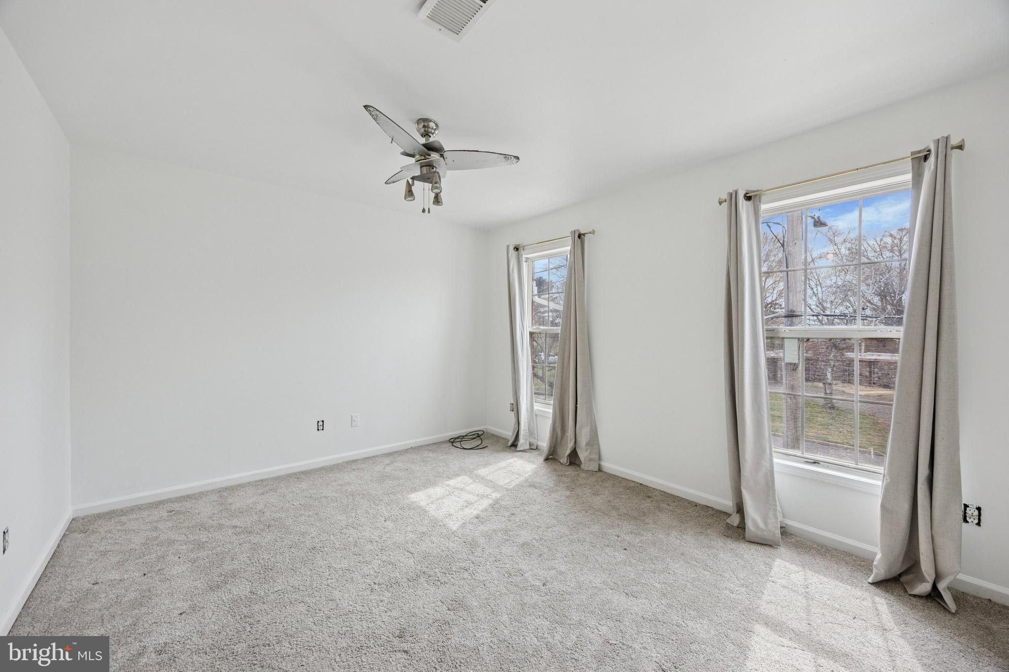 2733 Willits Road Philadelphia, PA 19114 - Photo 19 of 25 Gallery Image 19