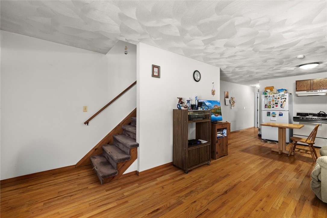 569 Smithfield Road, Unit 24 North Providence, RI 02904 - Photo 15 of 24 Stairs