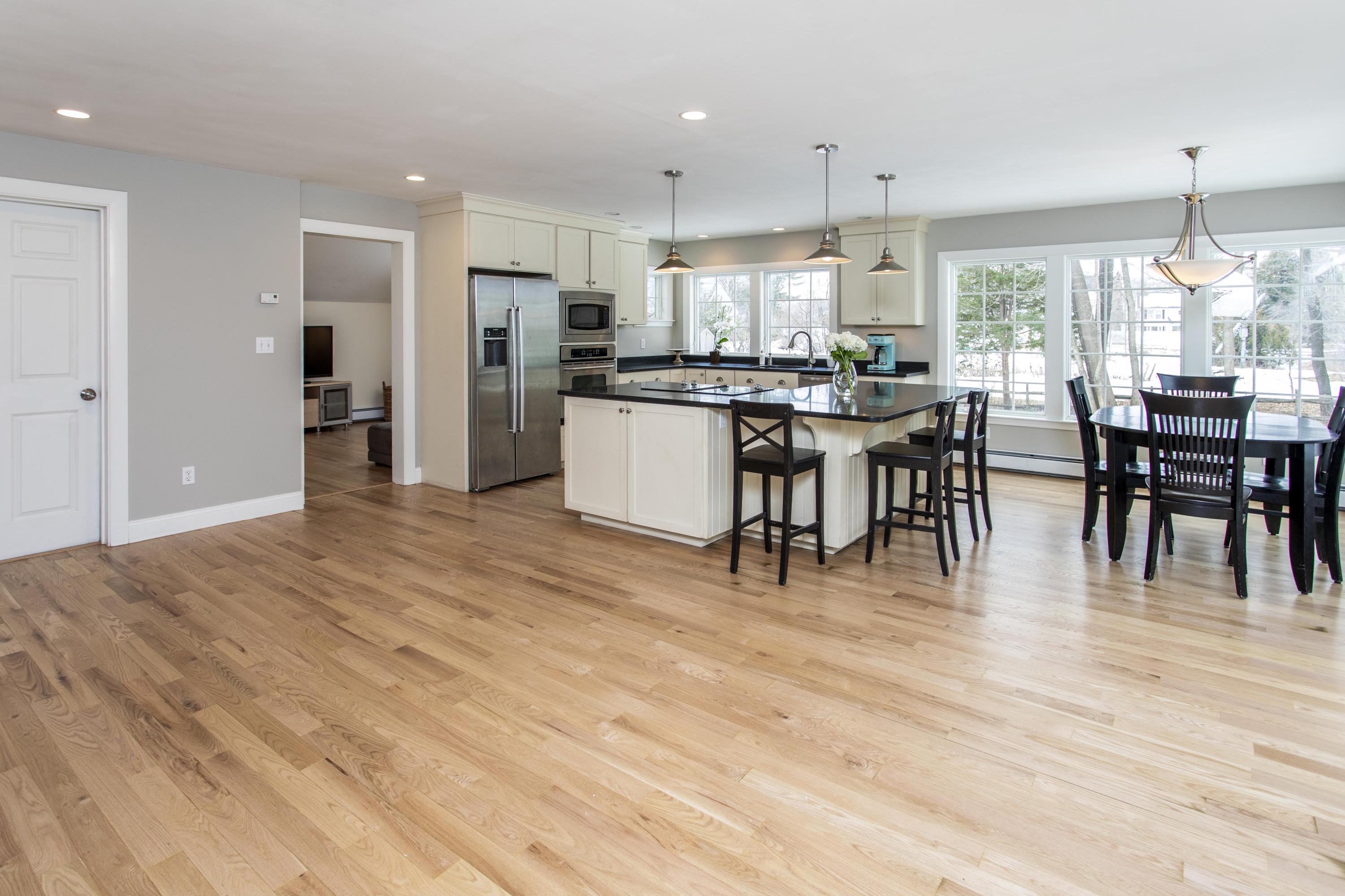 14 Kelley Road Falmouth, ME 04105 - Photo 13 of 44 IMG_3536