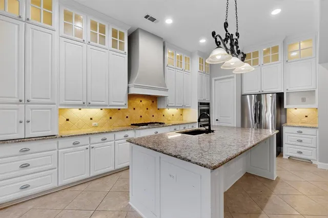 $609,900 | 7217 Deerfield Drive, Mansfield, TX 76063