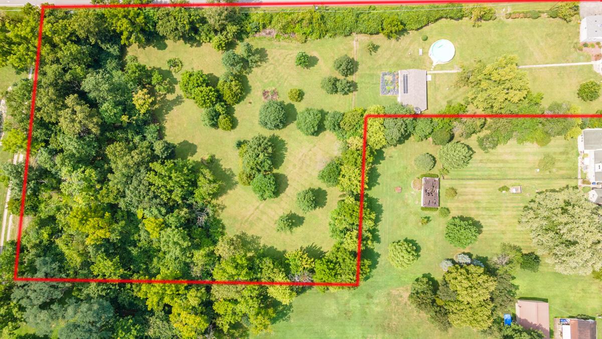 1548 Demorest Road Columbus, OH 43228 - Photo 58 of 69 1548 Drone View, Outlined Parcel