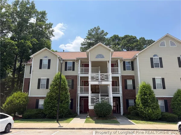 $150,000 | 302 Bubble Creek Court, Unit 6, Fayetteville, NC 28311
