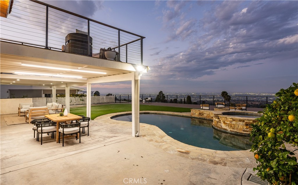27108 Diamondhead Lane Rancho Palos Verdes, CA 90275 - Photo 12 of 23