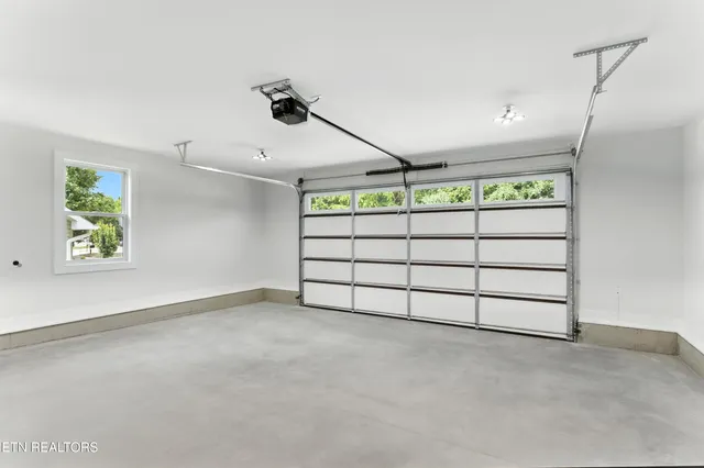 $765,000 | 149 Gado Way, Loudon, TN 37774