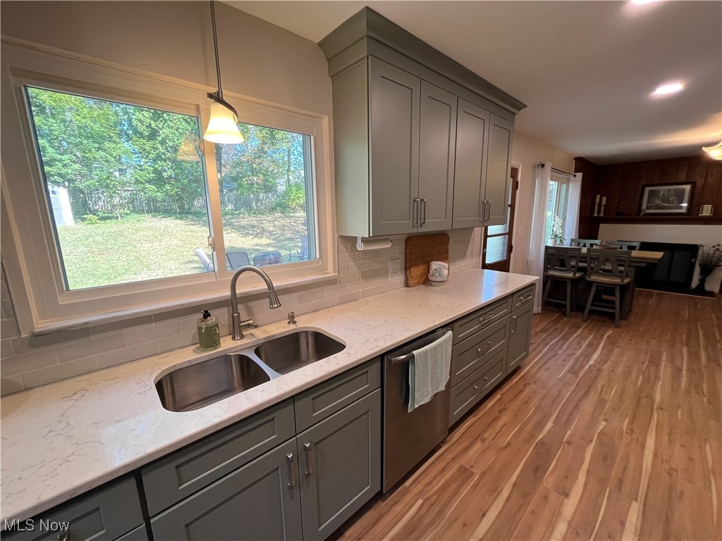 2079 Wyndham Road Akron, OH 44313 - Photo 12 of 35 Kitchen with view of backyard and patio for outdoor entertaining