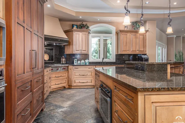 $1,195,000 | 1709 Lake Alvamar Drive, Lawrence, KS 66047