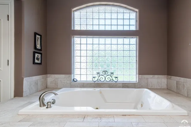 $1,195,000 | 1709 Lake Alvamar Drive, Lawrence, KS 66047