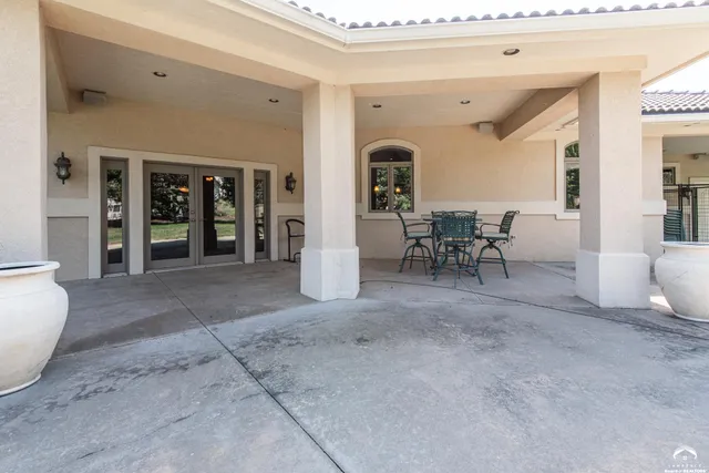 $1,195,000 | 1709 Lake Alvamar Drive, Lawrence, KS 66047