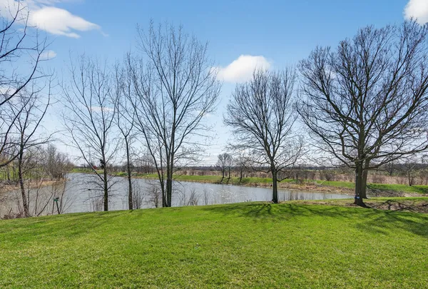 $300,000 | 2027 South Kristina Lane, Round Lake, IL 60073
