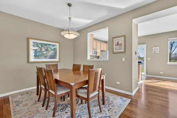 $300,000 | 2027 South Kristina Lane, Round Lake, IL 60073