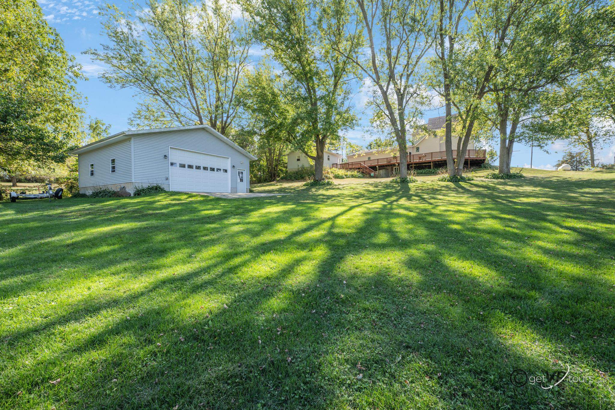 2472 West Red Oak Road Freeport, IL 61032 - Photo 36 of 45 a view of a house with a backyard