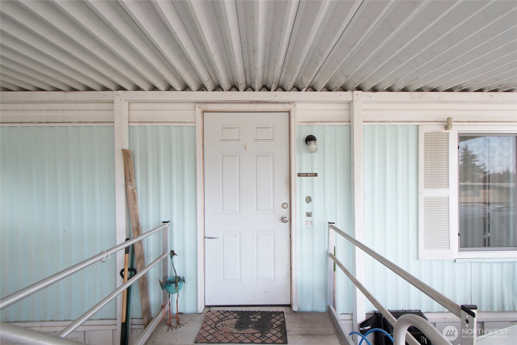 921 South 3rd Avenue, Unit 7 Sequim, WA 98382 - Photo 4 of 32 wooden floor in an empty room