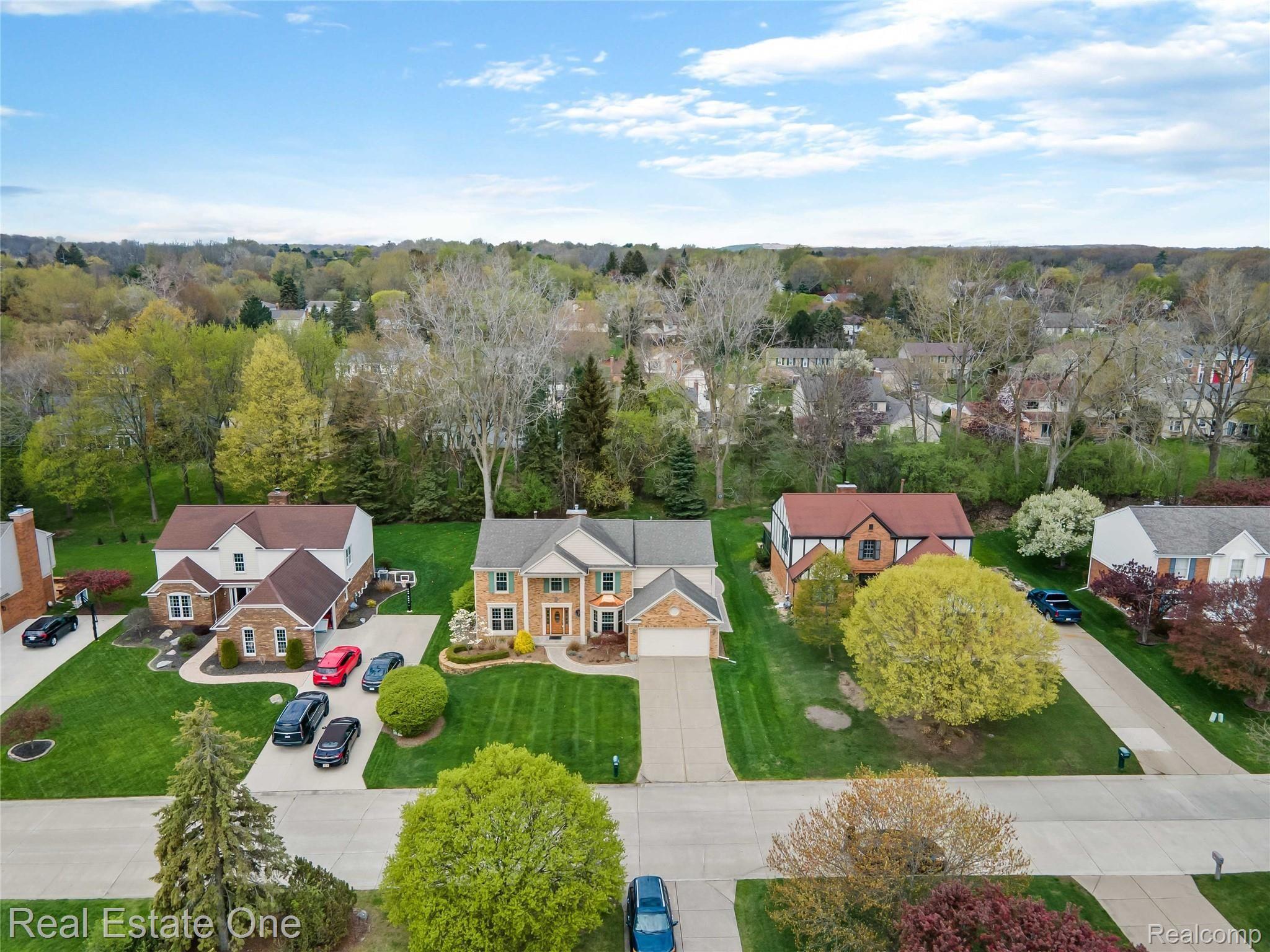 1221 Sandy Ridge Drive Rochester, MI 48306 - Photo 40 of 42 DJI_0437.jpg