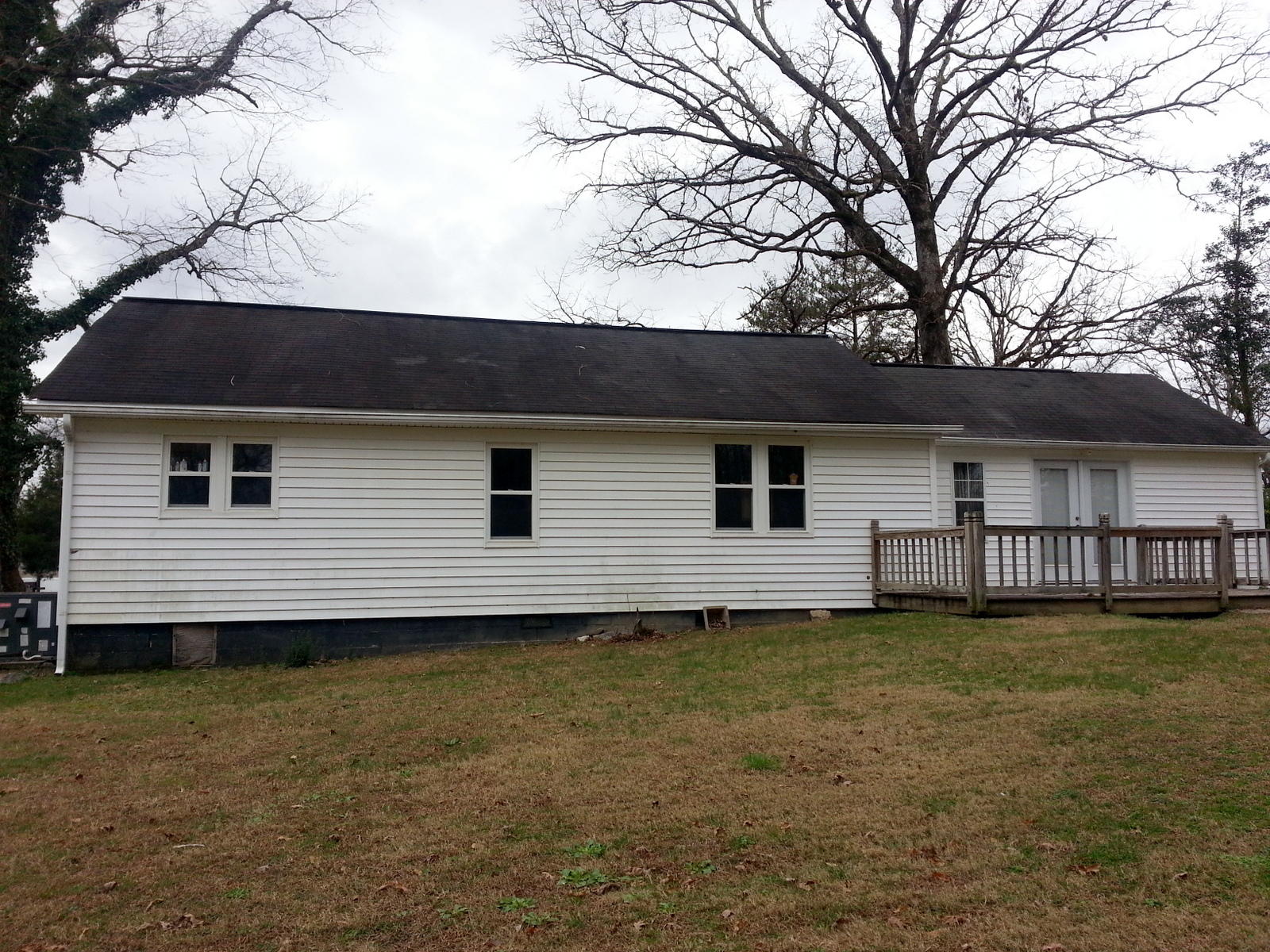 112 Ridge Road Madisonville, TN 37354 - Photo 3 of 13 03-20160109_132331
