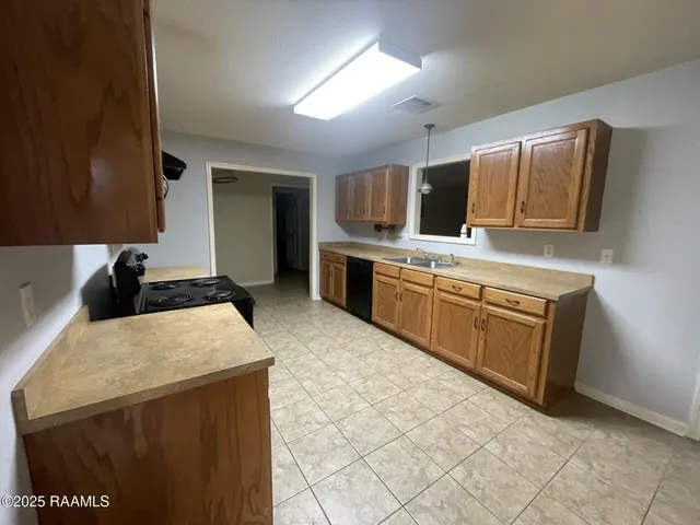 $182,000 | 290 Summer Ridge Loop, Sunset, LA 70584