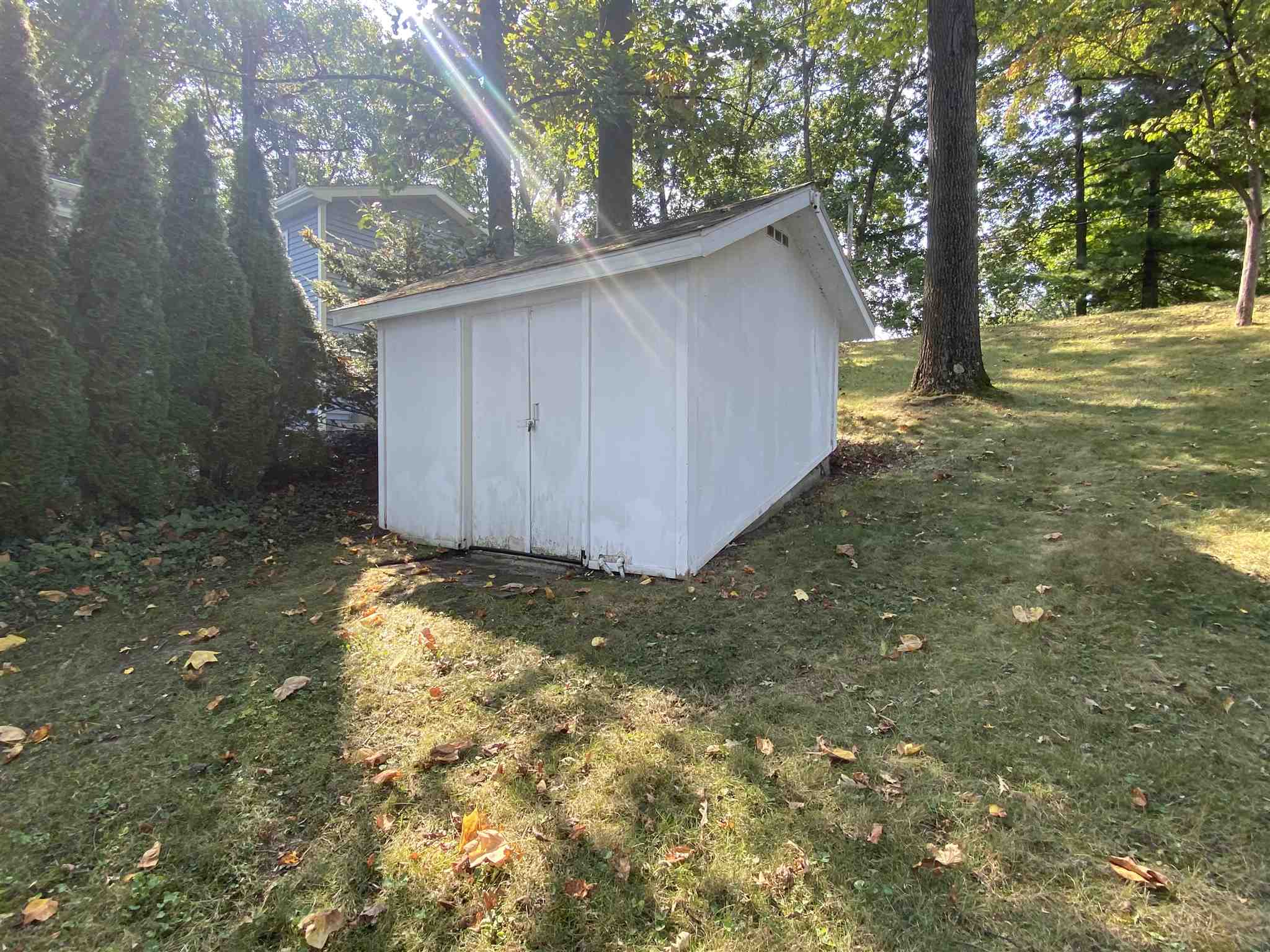 9082 East Koher Road South Syracuse, IN 46567 - Photo 22 of 25 Gallery Image 22