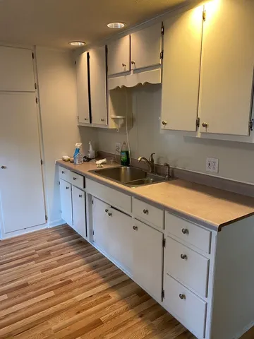 $1,775 | 440 North Cleveland Avenue, Bradley, IL 60915