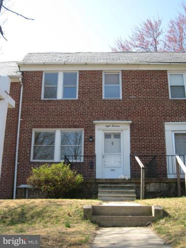 814 Braeside Road Baltimore, MD 21229 - Photo 1 of 11 Exterior (Main)