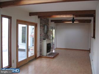703 West Quillytown Road Carneys Point, NJ 08069 - Photo 3 of 6 Gallery Image 3