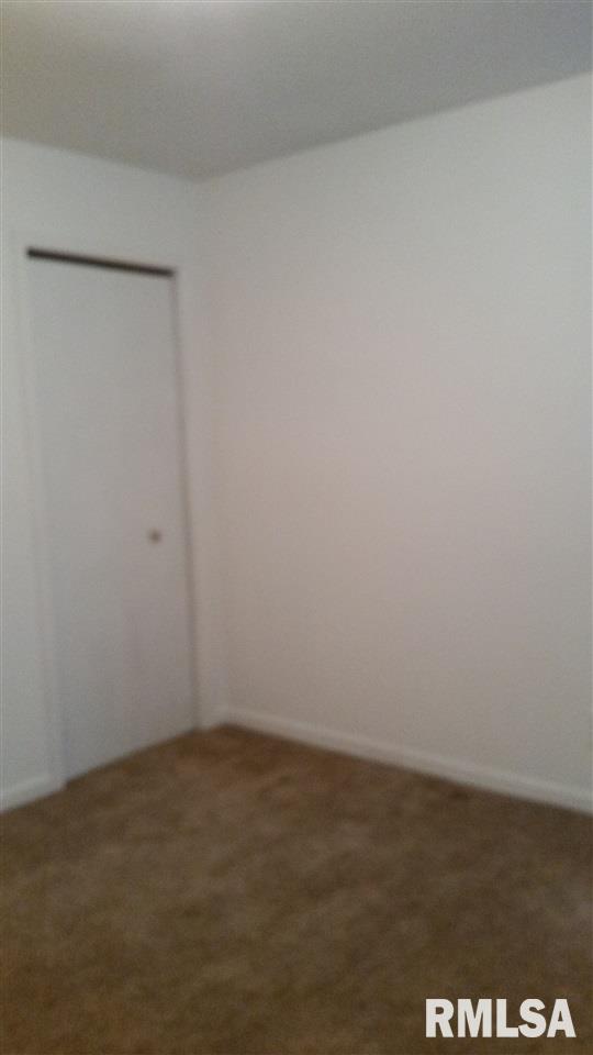 2919 Meadowbrook Drive Clinton, IA 52732 - Photo 7 of 8