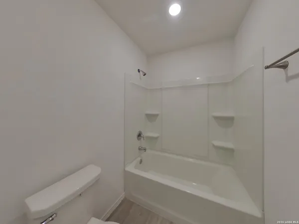 $1,339 | 5715 Vista, San Antonio, TX 78242