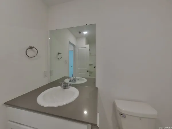 $1,339 | 5715 Vista, San Antonio, TX 78242