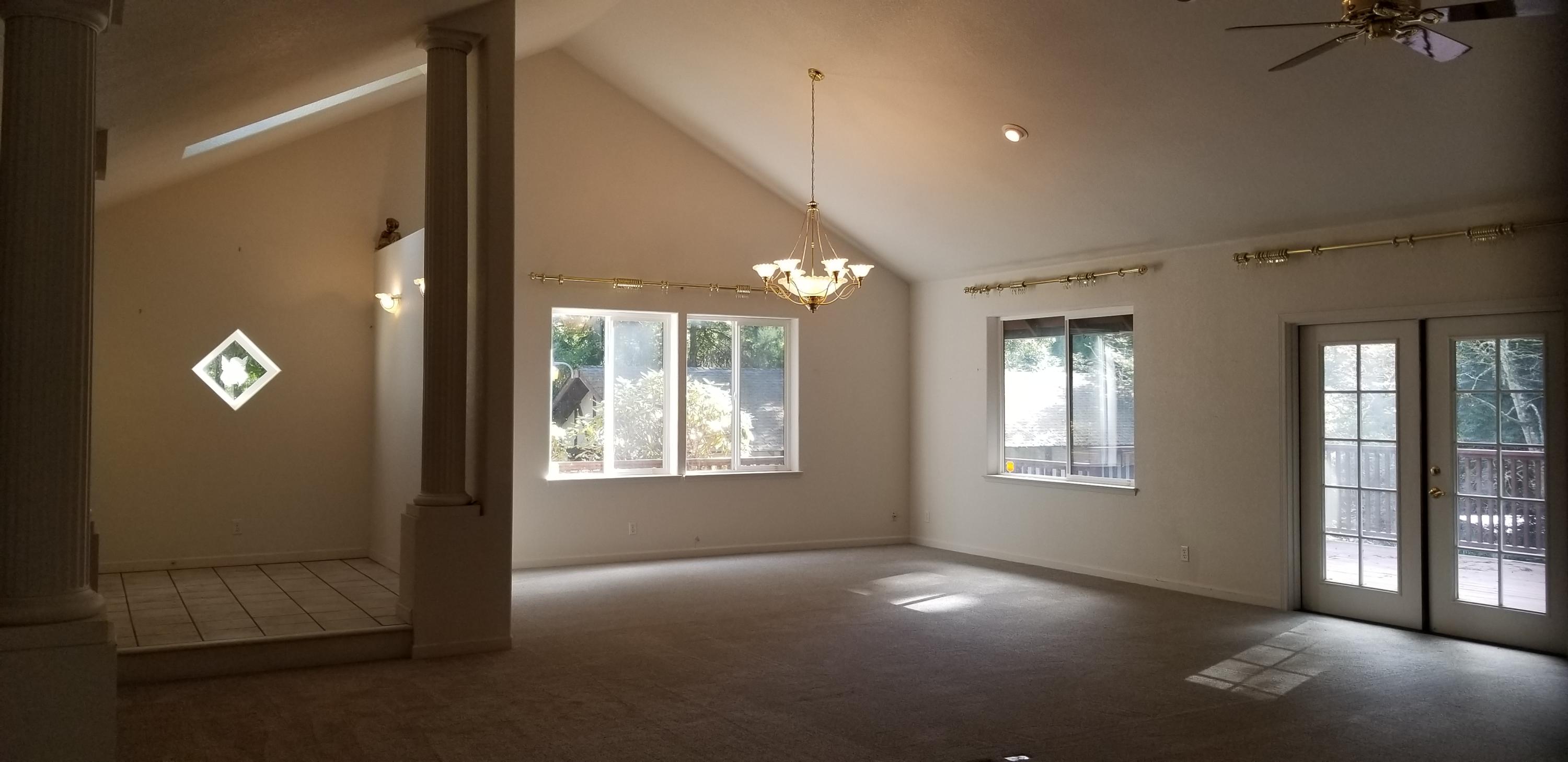 2418 Golf Course Road Bayside, CA 95524 - Photo 8 of 30 Living & Dining