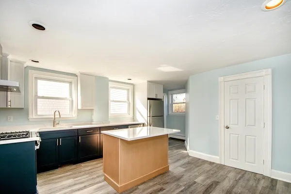 $3,500 | 7 Whitehead Avenue, Unit 1, Hull, MA 02045