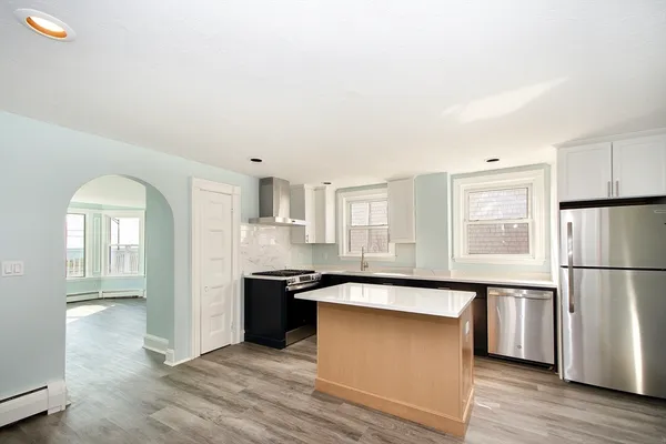 $3,500 | 7 Whitehead Avenue, Unit 1, Hull, MA 02045