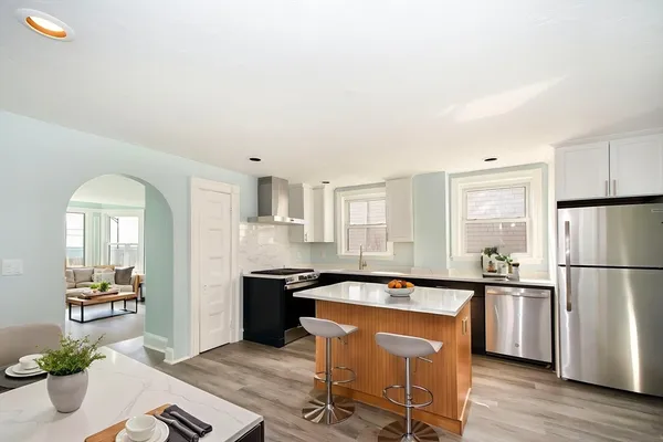 $3,500 | 7 Whitehead Avenue, Unit 1, Hull, MA 02045