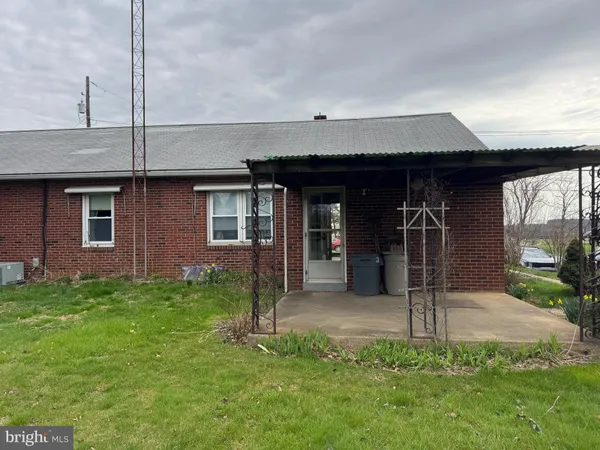 $1,675 | 1018 Lancaster Pike, Quarryville, PA 17566