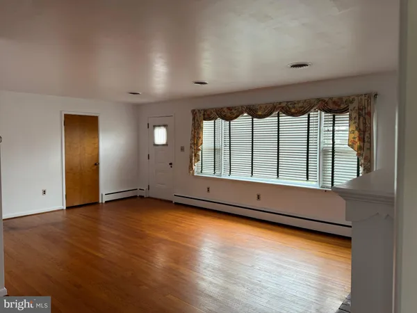 $1,675 | 1018 Lancaster Pike, Quarryville, PA 17566