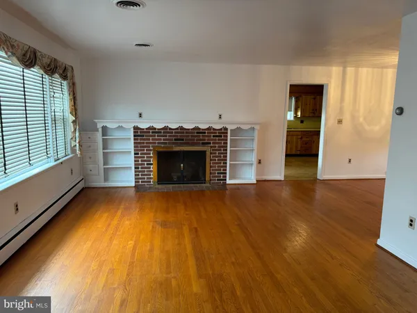 $1,675 | 1018 Lancaster Pike, Quarryville, PA 17566