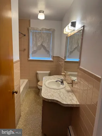 $1,675 | 1018 Lancaster Pike, Quarryville, PA 17566