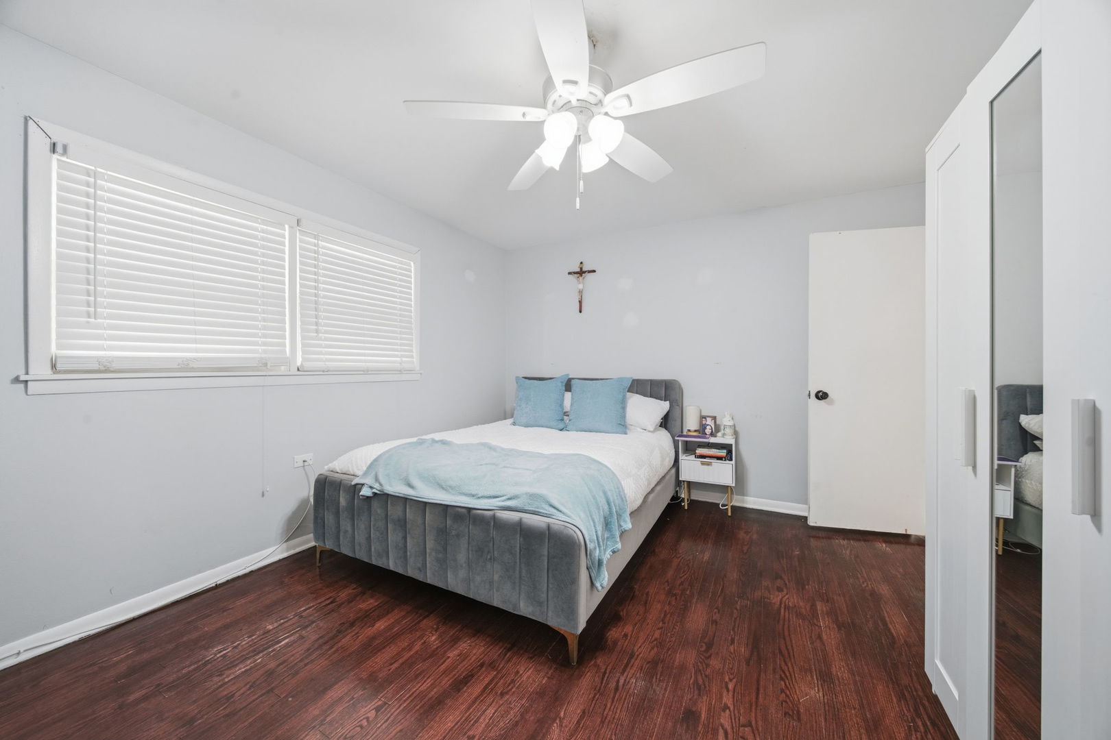 2951 North Rutherford Avenue Chicago, IL 60634 - Photo 6 of 31 Gallery Image 6