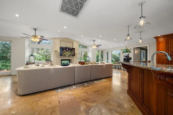 $1,899,000 | 7 Rosery Lane, Belleair, FL 33756