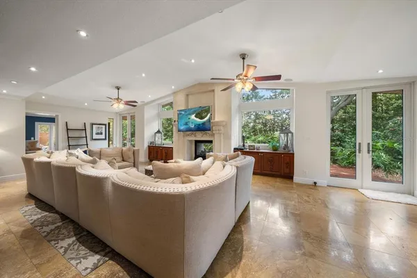 $1,899,000 | 7 Rosery Lane, Belleair, FL 33756
