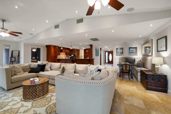 $1,899,000 | 7 Rosery Lane, Belleair, FL 33756