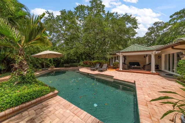 $1,899,000 | 7 Rosery Lane, Belleair, FL 33756