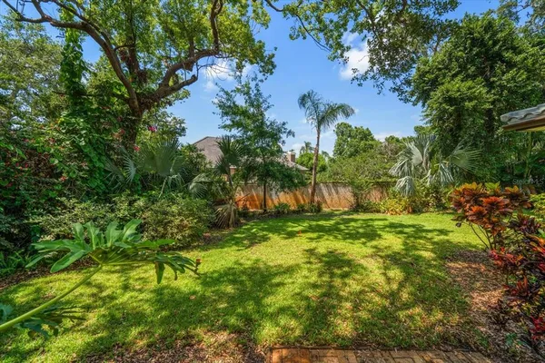 $1,899,000 | 7 Rosery Lane, Belleair, FL 33756