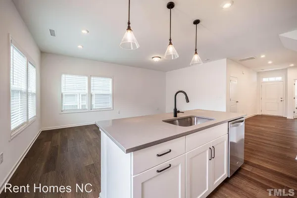 $1,995 | 838 Oak Center Drive, Raleigh, NC 27610