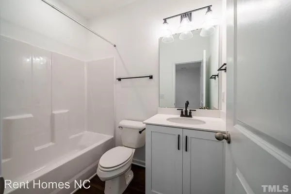 $1,995 | 838 Oak Center Drive, Raleigh, NC 27610