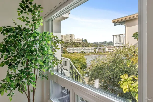 $675,000 | 505 Larkspur Plaza Drive, Unit 4A, Larkspur, CA 94939