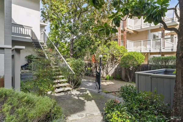$675,000 | 505 Larkspur Plaza Drive, Unit 4A, Larkspur, CA 94939