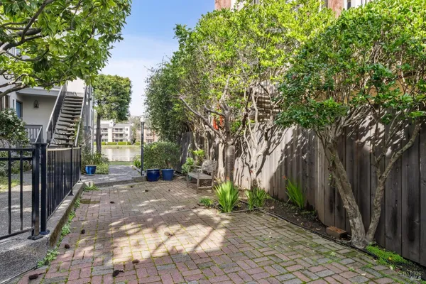 $675,000 | 505 Larkspur Plaza Drive, Unit 4A, Larkspur, CA 94939